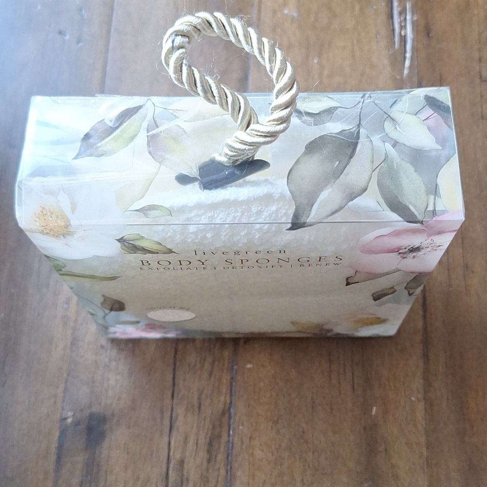 🎁Livegreen Floral Body Sponges 2ct FREE with Bundle Purchase - Picture 2 of 3